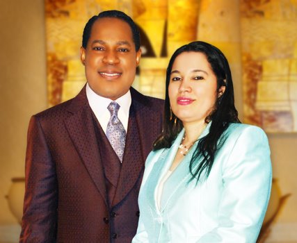 Pastor-Chris-Oyakhilome-With-His-Wife-Pastor-Anita