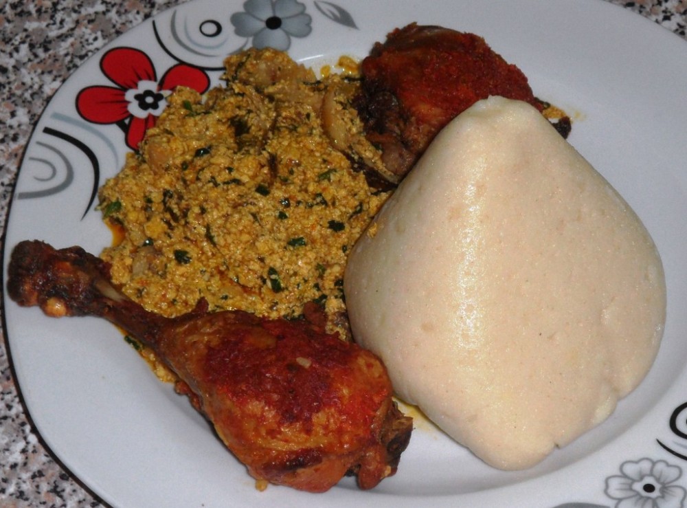 Egusi+Pounded-yam+chicken-1024x757