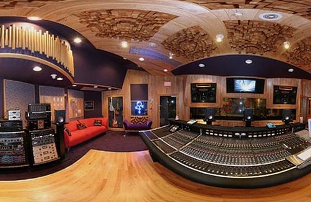 Inside-Princes-incredible-Paisley-Park-studios (3)