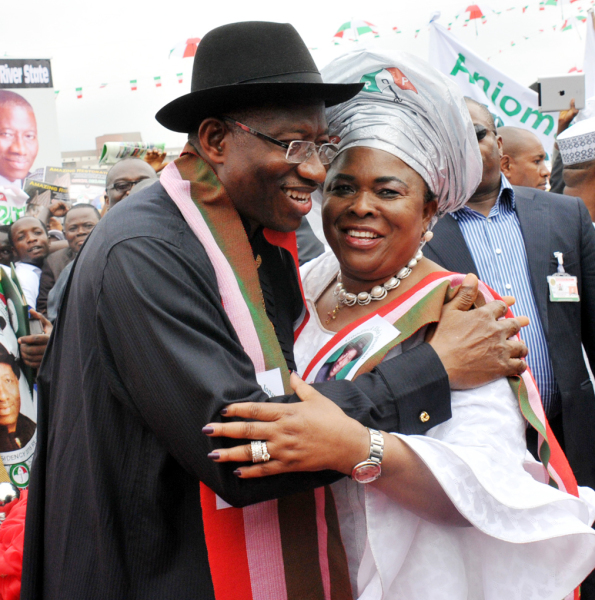 PIC. 9. PRESIDENT GOODLUCK JONATHAN AND HIS WIFE, DAME PATIENCE, AFTER   DECLARING HIS INTEREST IN 2015 PRESIDENTIAL RACE IN ABUJA ON TUESDAY   (11/11/14). 5672/11/11/14/ICE/AIN/NAN
